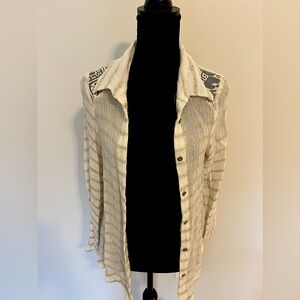 NWOT Patterned Long Sleeve